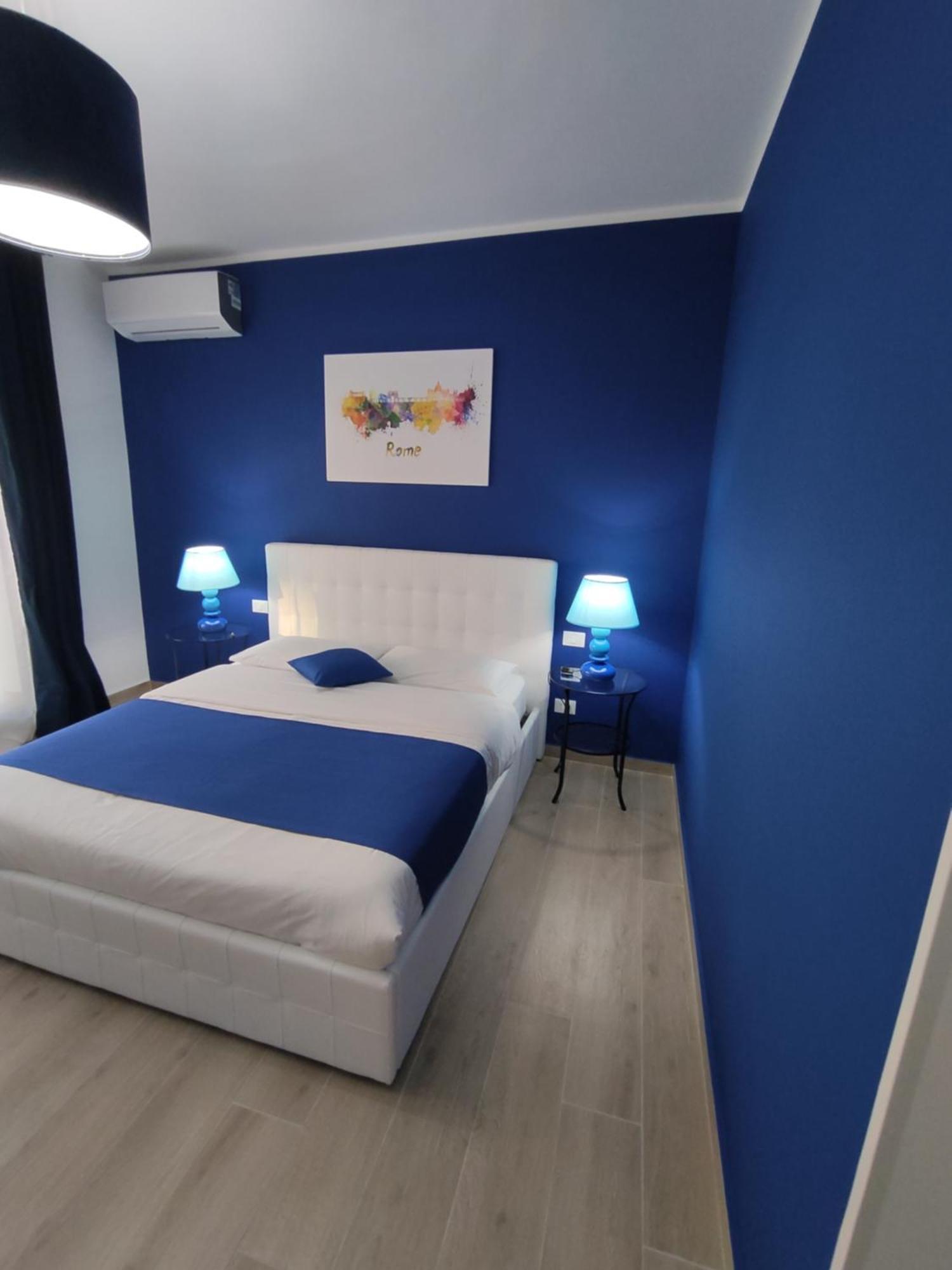 The 6Th Floor — Photos 1